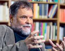 „A hontalanság érzését, kérdését rágcsáljuk már egy évszázada, és sem lenyelni, sem kiköpni nem tudjuk”