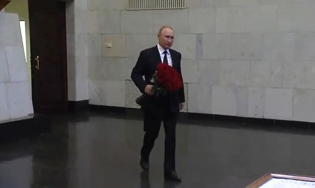 Putyin elbúcsúzott Mihail Gorbacsovtól, de a temetésén nem lesz jelen (VIDEÓ)