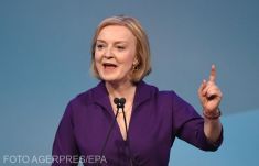 II. Erzsébet betegsége miatt rendhagyó helyszínen nevezi ki az új miniszterelnököt