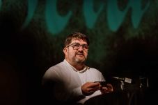 Iohannisnak címzett nyílt levélben mondott fel a marosvásárhelyi színház igazgatója