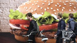 Betiltják a hús reklámozását egy holland városban a klímaváltozás elleni harc részeként