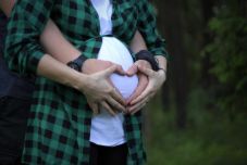 Támogatást nyújt az állam a mesterséges megtermékenyítés költségeire