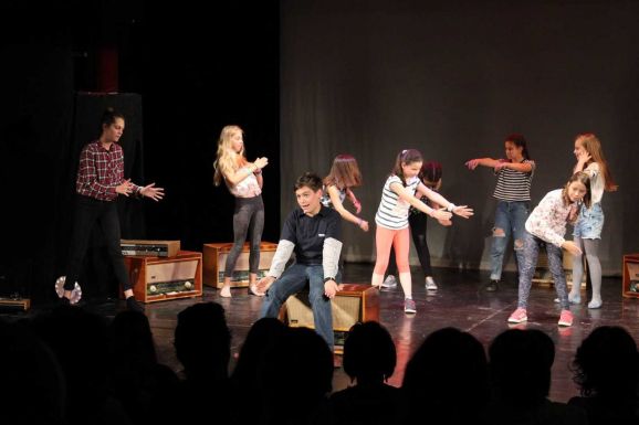 Felvételit hirdet a nagyváradi Szigligeti Tanoda