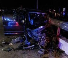 Hídfőnek csapódott az autójuk, meghalt két krasznai tizenéves