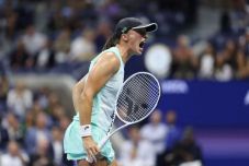 US Open: szetthátrányból nyerve jutott döntőbe a női világelső