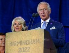 Kanadában, Ausztráliában ás Új-Zélandon is államfővé nyilvánították III. Károlyt