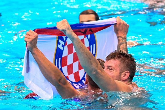 Vízilabda Eb - egygólos vereség a döntőben, ezüstérmesek a magyarok