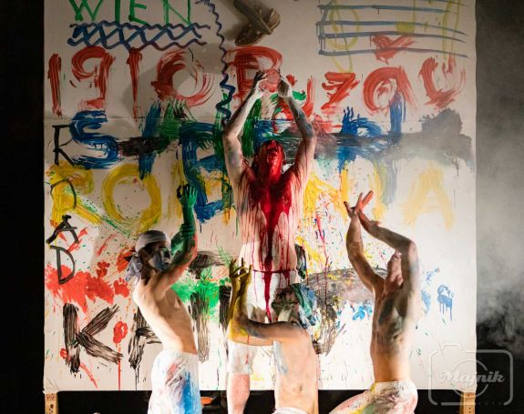 Nemzetközi fesztiválokon szerepel az Aradi Kamaraszínház táncelőadása