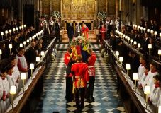 Végső búcsút vettek II. Erzsébet királynőtől