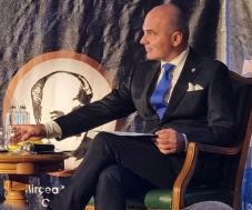 Az ANRE vezetőinek a fejét követeli Rareș Bogdan