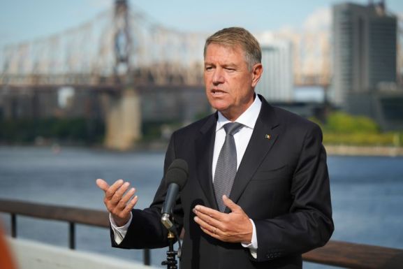 FRISSÍTVE – Iohannis szerint Romániában nem lesz élelmiszerválság, és nem fogunk sötétben fagyoskodni