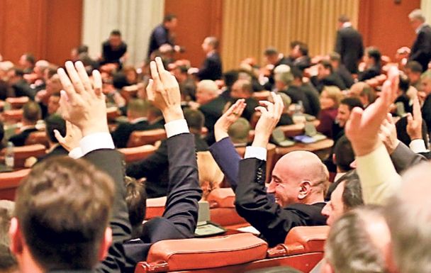 Éljen a méltánytalanság felszámolása!