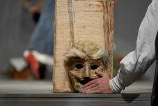 Ősvigasztalás – Tamási Áron előtt tiszteleg a Kolozsvári Állami Magyar Színház új bemutatója