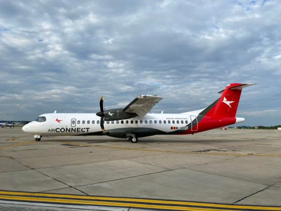 Fél évvel elhalasztották a Kolozsvár-Budapest repülőjáratok indulását