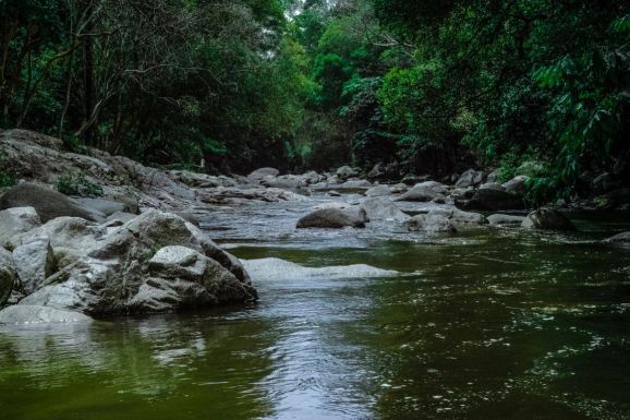 Gyimesfelsőlokon és Gyimesközéplokon jövőre elkezdődnek az árvízvédelmi munkálatok