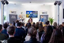 A szemünk előtt erősödik meg az ukrán identitás, amelyhez Putyin katonai agressziója járult hozzá 