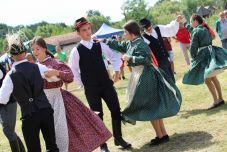 Négy éve erősíti a szilágysági magyar identitástudatot a Varrd magad a viseleted projekt