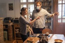 Leforgott az Erőss Zsolt özvegyéről szóló film. Csoma Sándor: új történetek nincsenek, csak izgalmas perspektívák