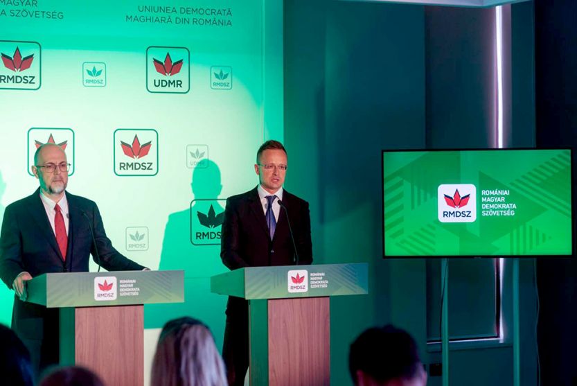 Szijjártó Péter és Kelemen Hunor választások utáni sajtótájékoztatója