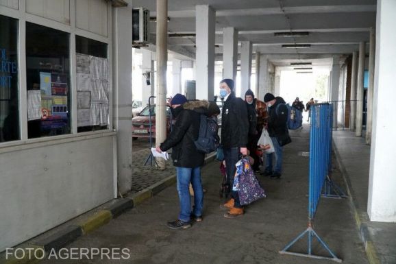 Több mint tízezer ukrán állampolgár érkezett csütörtökön Romániába
