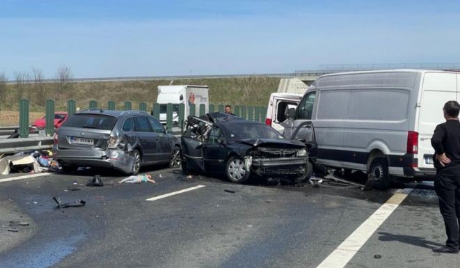 Temes megye: hárman meghaltak egy balesetben, köztük egy kétéves gyermek