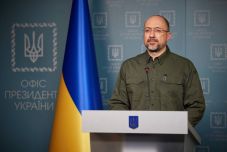 Ukrán kormányfő: Mariupol még nem esett el