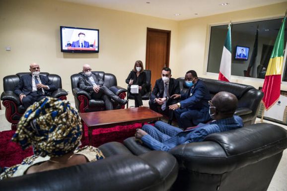 Az olaszok Afrikából pótolnák a kieső orosz gázt