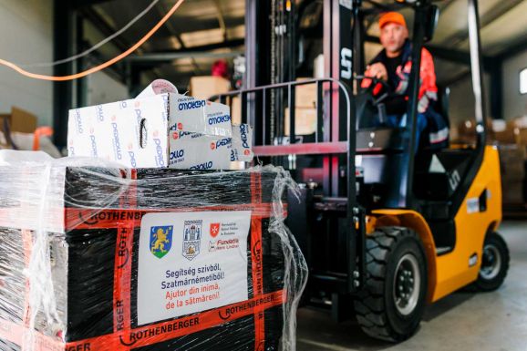 Szatmárnémeti újabb segélyszállítmányt küldött kárpátaljai testvérvárosának