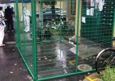 Sanghajban szigorúbb zárlat alá vették a karantén alatt álló területeket