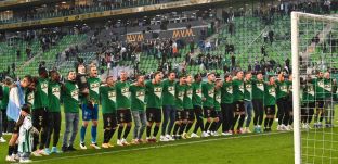 NB I: a Ferencváros legyőzte az Újpestet, és sorozatban negyedszer bajnok