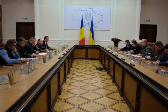 Ciucă az ukrajnai látogatása után: volt részem hasonló látványokban, de egyik sem volt ennyire megrázó