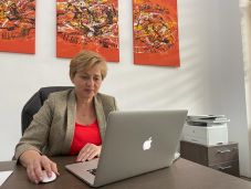 Lőrincz Helga lett Nagyenyed régi-új RMDSZ-elnöke