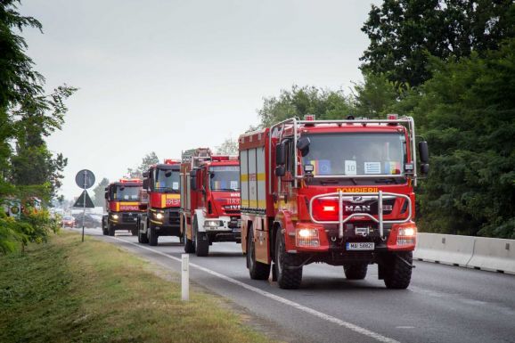 Sűrű napjuk volt a tűzoltóknak: 1800 esethez riasztották őket