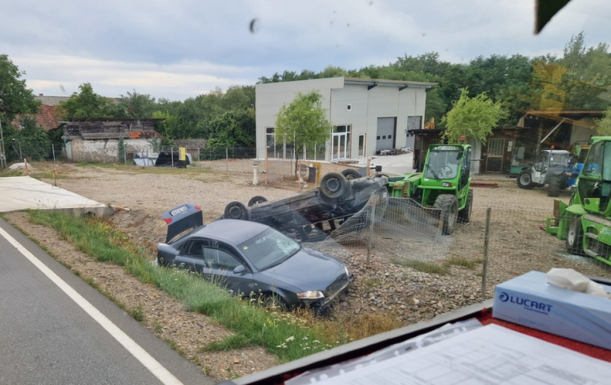 Az árokban landolva ért véget az autós üldözés Bihar megyében