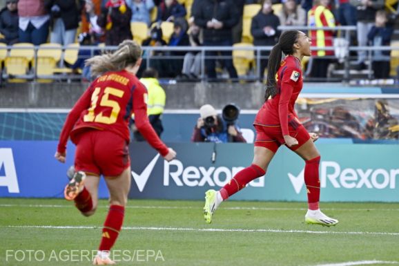 Spanyolország a női foci vb első elődöntőse
