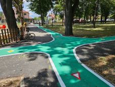 Tanösvény jellegű bicikliutat alakítottak ki Kézdivásárhelyen