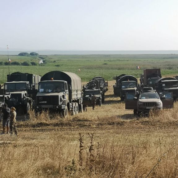 Elindult Babadagról Nagysinkre a NATO romániai harccsoportjának konvoja – 12 óra alatt teszik meg a távot