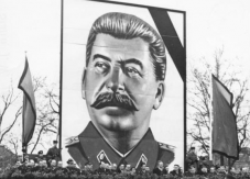 Sztálin-szobrot szenteltek Oroszországban, Kazahsztánban ledőlt egy Lenin-emlékmű