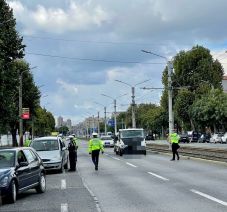 A tűzoltóság és a rendőrség munkája a számok tükrében: egyetlen nap alatt 1412 segítségnyújtás és 788 repülő jogosítvány
