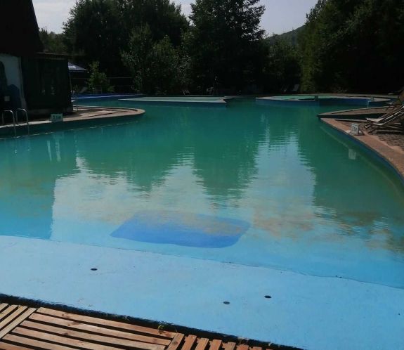 Ideiglenesen bezáratták az uzonkafürdői kempinget