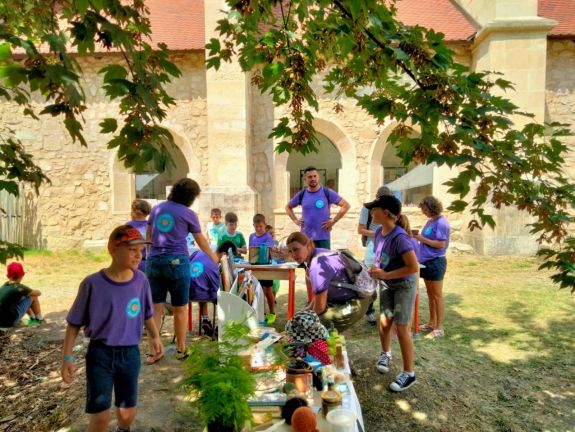 Emberségből jeles: közel 13 ezer eurót gyűjtöttek Olivérnek a Kolozsvári Magyar Napok adakozói