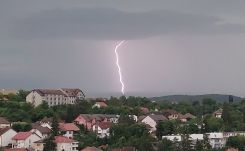 Viharra számítanak az ország több megyéjében