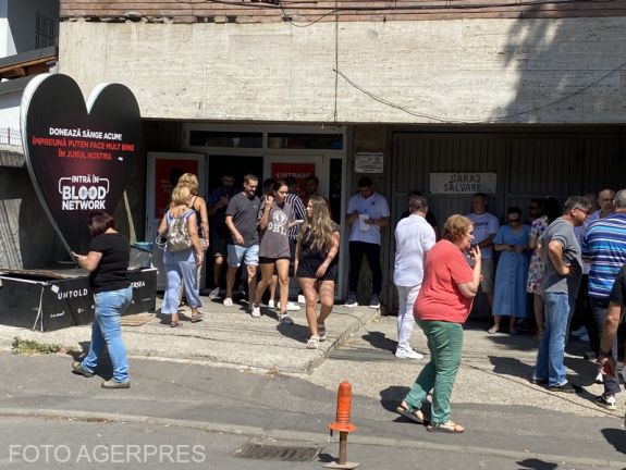 Több százan adtak vért a robbanás sérültjeinek