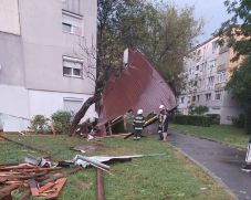 Vihar tombolt Szatmárnémetiben – 99 bejelentés érkezett a károkról