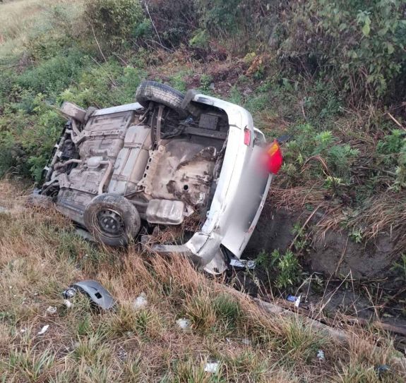 Kolozs megye: felborult egy autó, öt személyt kórházba szállítottak