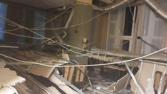 Leszakadt egy rendezvényterem mennyezete Herkulesfürdőn