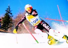 „Harmincezer kilométert utaztam az elmúlt egy évben” – interjú Bíró Maja alpesi sízővel