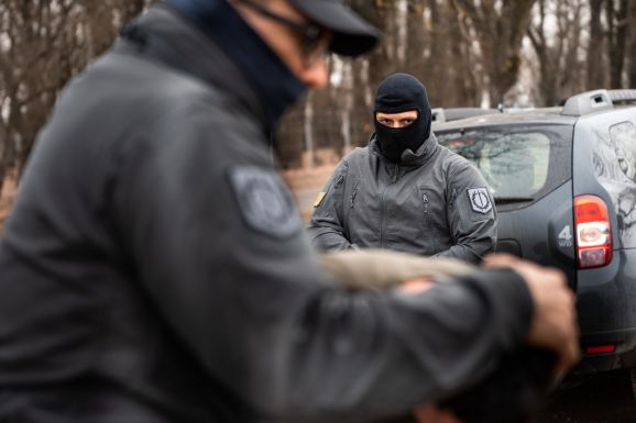 Házkutatást tart a DNA a Pénzügyminisztériumban és két bukaresti kórházban
