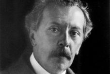 Díszmagyarban tett hűségesküt a román királynak – Gróf Bánffy Miklós útja a politikától a művészetekig