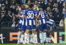 Bajnokok Ligája: Az AC Milan elgáncsolta a Newcastle-t a hajrában; a PSG-vel és a Portóval lett teljes a nyolcaddöntő mezőnye